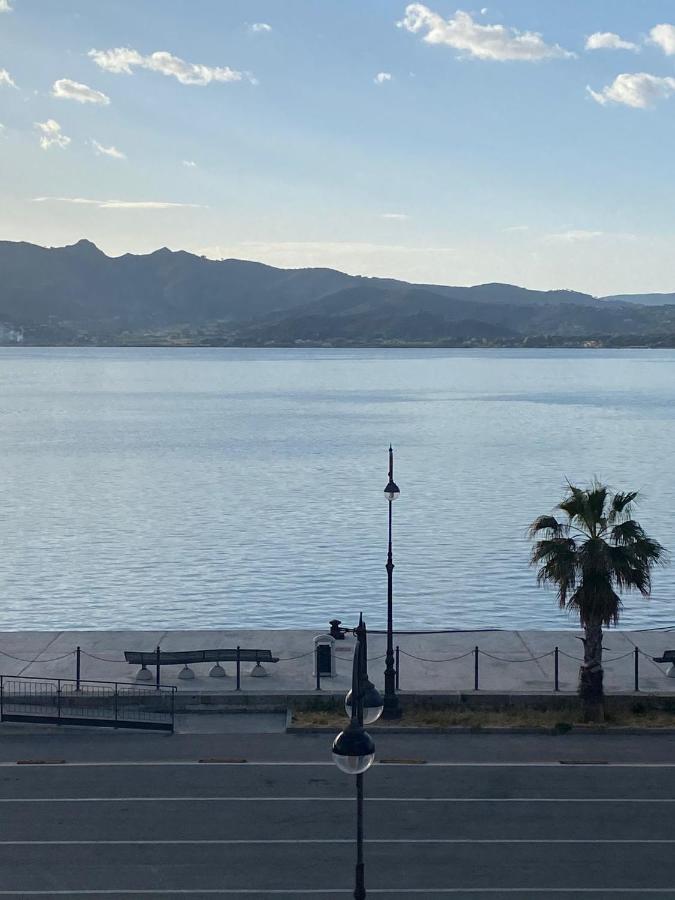 Seafront Apartment Portoferraio Ngoại thất bức ảnh